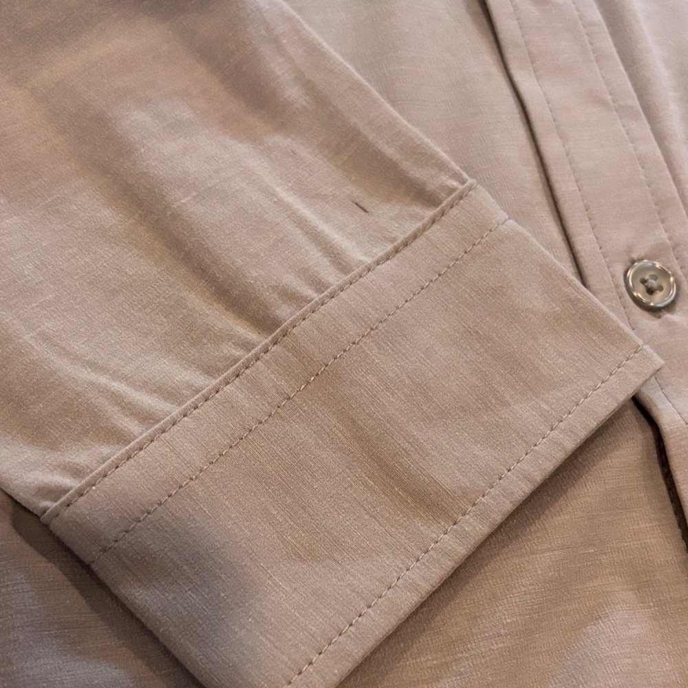 Vuori Men's Long Sleeve Bridge Casual Gray Button-Down Shirt, new but has mark - Picture 6 of 6